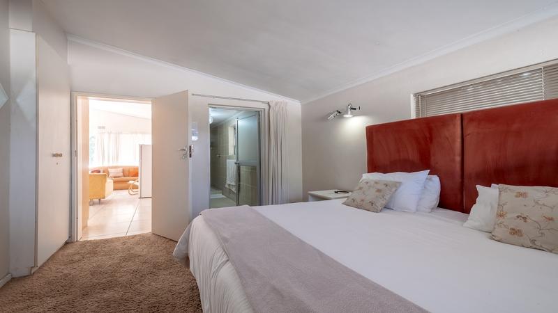 6 Bedroom Property for Sale in Parow North Western Cape